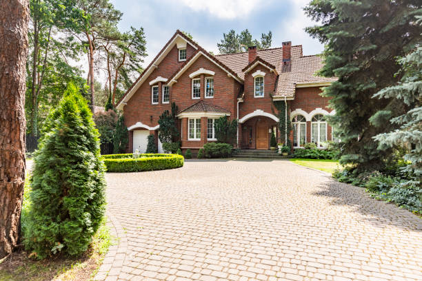 Best Driveway Pavers Near Me  in Ridge Manor, FL